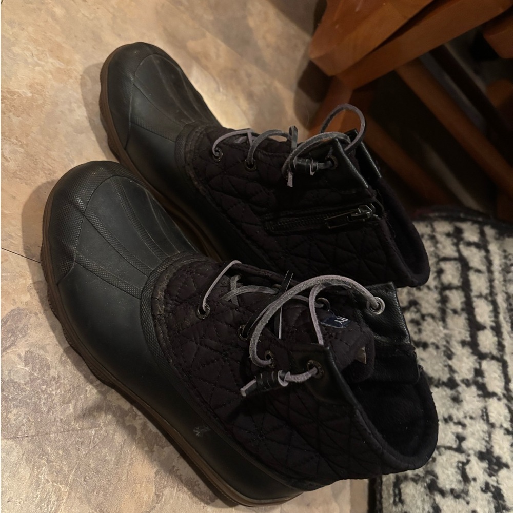 Sperry Black Quilted Winter & Rain Boots